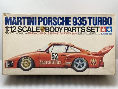 TAMIYA Ojika RC 1/12 Martini Porsche 935 Turbo Ersatzkarosserie Set unmontiert - Bild 1 von 4