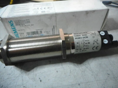 SIEMENS SIMATIC PXS Sonar-BERO Ultrasonic Proximity Switch -- 3RG6012-3AC00 - Image 1 of 4