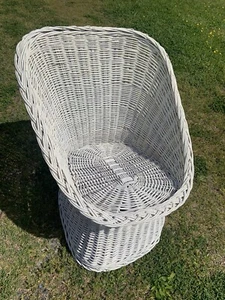 Vintage ⭐️WicKer Accent Chair BOHO ⭐️Rattan 70s Egg Cup Bucket - Picture 1 of 7