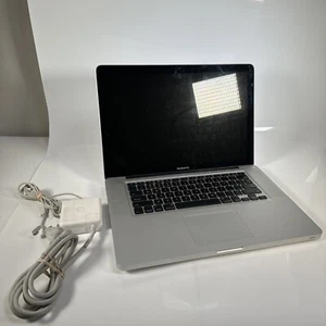 Apple MacBook Pro A1286 Especificaciones Desconocido Archivo Intermitente Logo - Imagen 1 de 10