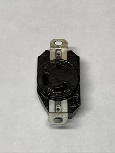 Hubbell Twist Lock Single Receptacle 3-Wire 30A 125/250V - Picture 1 of 12