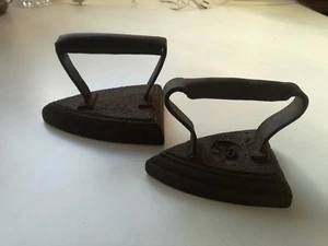 19th Century Iron Pair Of Old Irons - Picture 1 of 7
