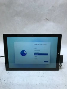 Microsoft Surface Pro 3 1631 i5 4GB RAM 128GB SSD WIN 11 For Parts Tiny Crack DW - Picture 1 of 6