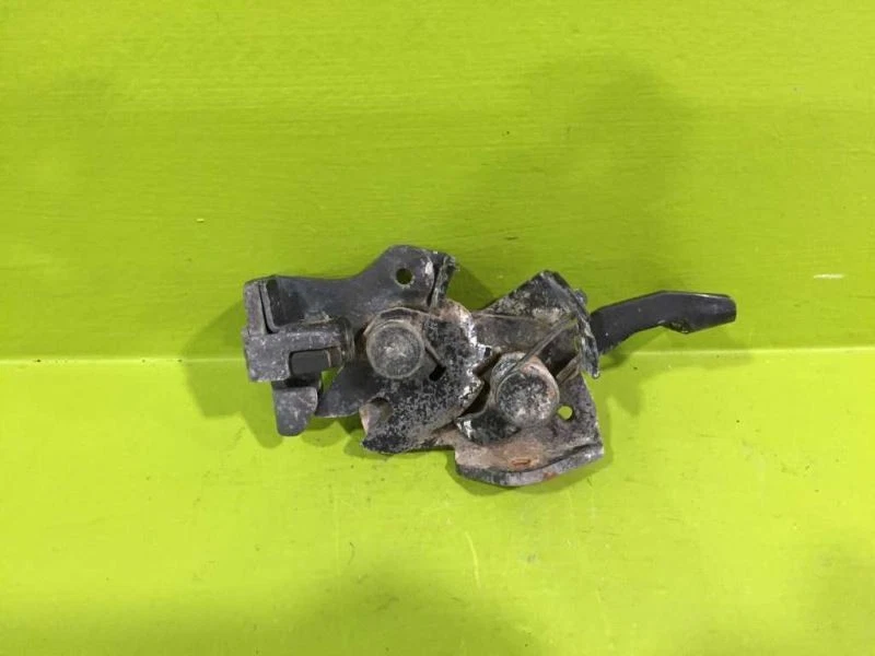 95 96 97 98 99 00 01 02 ISUZU TROOPER CIERRE ESCOTILLA OEM 3060-24 Foto 1 de 2