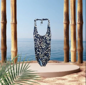 Lands End Womens Halter One Piece Swimsuit Size 12 Blue Floral Hawaiian Tropical - Picture 1 of 11