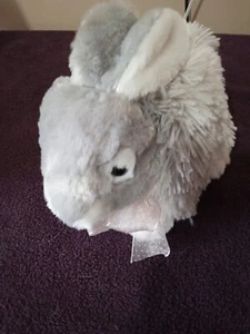 DanDee Collectors Choice Hase Plüschtier Spielzeug grau/weiß mit rosa Schleife. 2019 - Bild 1 von 5