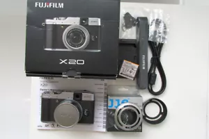 Fuji Fujifilm X20 silver 12.2MP HD full outfit, extras, little used, mint, boxed - Picture 1 of 20