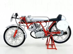 EBBRO 1/10 Scale HONDA CR110 CUB RACING 1962 Red Color w/Original Box - Picture 1 of 5
