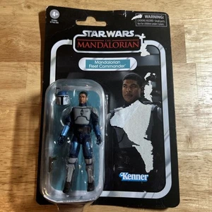 STAR WARS VINTAGE The MANDALORIAN: MANDALORIAN FLEET COMMANDER - Picture 1 of 11
