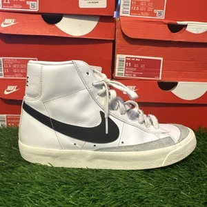 Size 7.5 - Nike Blazer 77 Vintage Mid White Black W - Picture 1 of 10