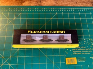 Graham Farish N Gauge 377-336 Set Of 3 Conflat Wagons BR Bauxite Containers - Picture 1 of 14