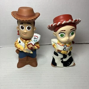 DISNEY/PIXAR TOY STORY JESSIE WOODY BADESPIELZEUG 4,5" FIGUREN - Bild 1 von 6