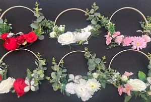 Handgefertigter Hochzeit Blumen Hoop 25 cm Luxus Kunstblumen verschiedene Designs - Bild 1 von 21