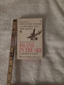 Vintage 1950 Island In The Sky By Ernest K. Gann Paperback - Bild 1 von 5
