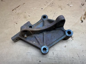 1987-1995 Jeep Wrangler YJ Steering Box Mounting Bracket Mount Brace OEM Spacer - Picture 1 of 6
