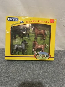 Breyer Stablemates 2015 Set Of 4 Gentle Giants With Box - Picture 1 of 11