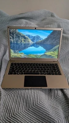 EGL 14'' Laptop 4GB 56gb Windows 10 Pro Education - Image 1 of 4
