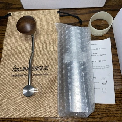 Molinillo de café manual JUNOESQUE serie JM38 acero inoxidable Pentágono Foto 1 de 4