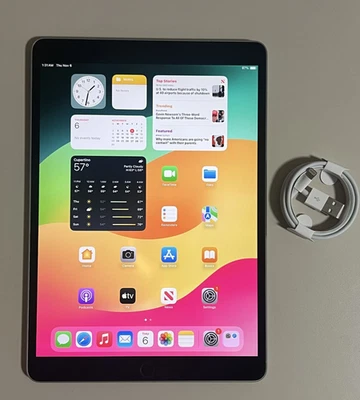 Apple iPad Pro (10.5-inch) A1709 256 GB, Wi-Fi + 4G, 10.5 in - Space Gray - GOOD - Image 1 of 4