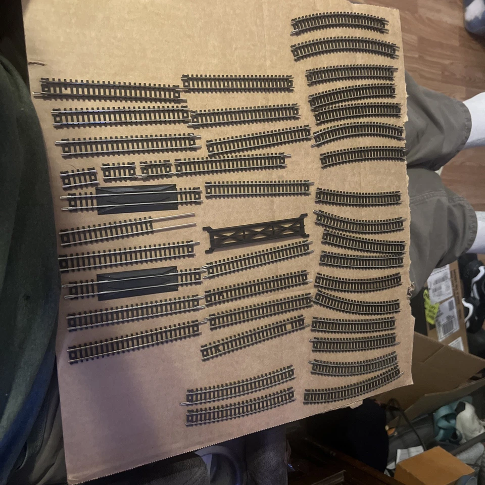 Atlas N Scale Track Assorted Set Of 40 - Image 1 of 1