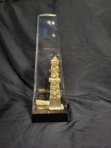 Bomba de aceite Lucite Gold casa papel decorativo peso 6,25"x3,3" - Imagen 1 de 5