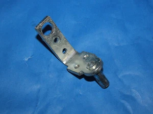 Whirlpool Refrigerator : Lower Door Hinge (2304322 / 8201707) {P3113} - Picture 1 of 5