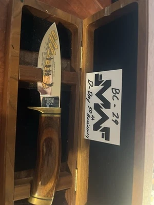 Cuchillo Buck 192 Aniversario Día D Edición Limitada. Foto 1 de 3