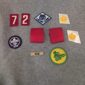 Lote de 10 Parches y Accesorios Surtidos Boy and Cub Scout - Imagen 1 de 1