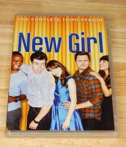 New Girl - The Complete Third Season (DVD, 3 Disc Set) Zooey Deschanel, Season 3 - Picture 1 of 4