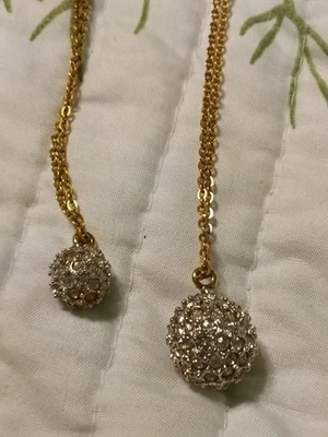 Lote de 2 collar colgante bola discoteca pavé diamantes de imitación de diseñador Joan Rivers tono dorado Foto 1 de 4