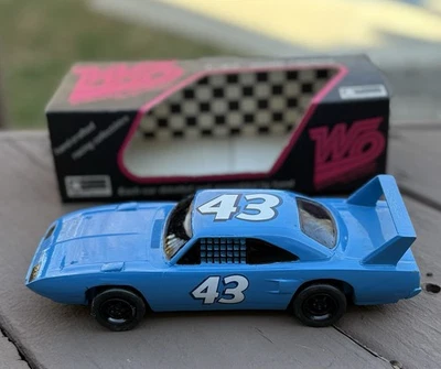 RARE Wooden-Oodens #43 STP Richard Petty 1:24 Superbird Wood Race Car - NEW - Image 1 of 4