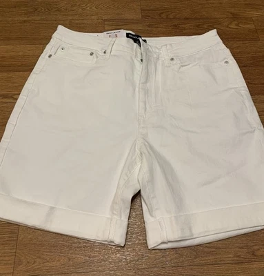 Women's DKNY Bermuda Shorts Size 12 NWT - Image 1 of 4