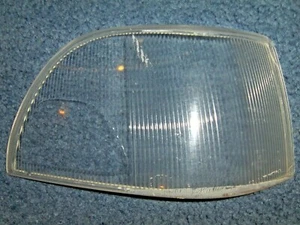VOLVO HELLA PMMA TVK 71 RIGHT FRONT TURN SIGNAL LENS - Picture 1 of 7