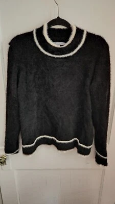 Suéter Marc New York Andrew Marc Piel Gris Grande L Negro Blanco Peludo f2 Foto 1 de 4