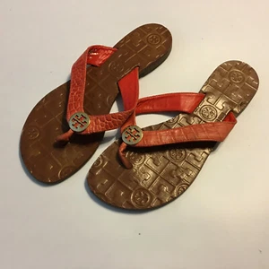 Tory Burch Größe 6 M rosa lachs Leder Obermaterial Futter Flip Flops goldfarbenes Logo - Bild 1 von 5