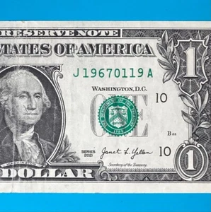 1967 January 19 (J 19670119 A) BIRTHDAY Note $1 One Dollar Bill - Picture 1 of 4