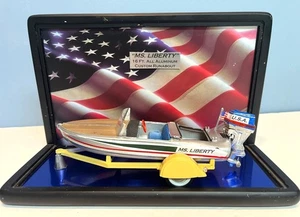 Vitrina remolque lancha rápida Runabout construido a medida escala 1:24 - Imagen 1 de 6