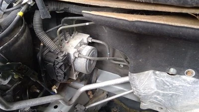 Mitsubishi Outlander 2016 freno antibloqueo sin advertencia de salida de carril Foto 1 de 4