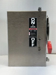 THN3361SS GE 30A AMP 3P POLE 600V NEMA 4/4X NON-FUSIBLE HD SS SAFETY SWITCH - Picture 1 of 8
