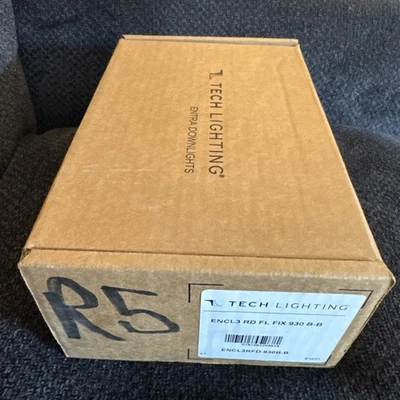 Tech Lighting ENCL3 RD FL FIX 930 B-B Light - Image 1 of 4