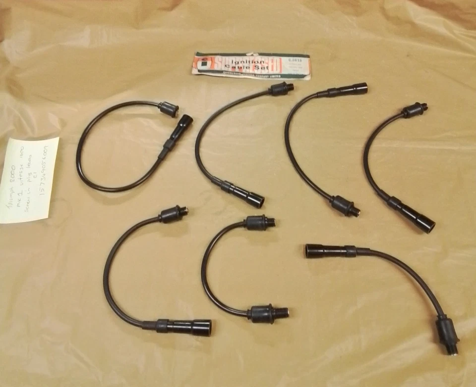 * Triumph 2000 Mk1 Vitesse 1600 SCREW IN PLUG LEADS CI - Image 1 of 1