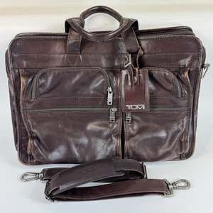 Borsa da viaggio vintage TUMI Alpha pelle marrone espandibile attacco retrò - Foto 1 di 24
