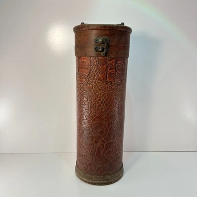 Caja de almacenamiento de vino portátil elegante estilo europeo ornamental floral piel de serpiente Foto 1 de 4