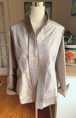 Chaqueta con cuello con volantes 100 % seda Etro Milano en beige champán It 44 EE. UU. 8-10 Foto 1 de 4