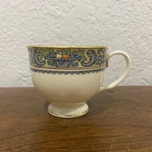 Lenox Autumn Fuß Teetasse Presidential Mint Vintage Raised Relief Gold Trim - Bild 1 von 6