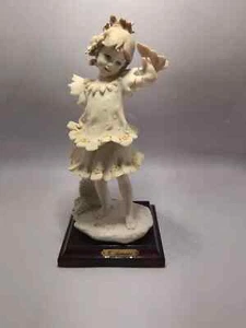Giuseppe Armani Butterfly Girl Porcelain Figurine 1986 Magic Memories Series - Picture 1 of 4