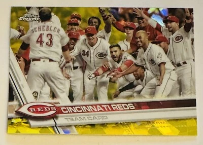 2017 Topps Chrome Sapphire Edition Gold Refractor 1/5 Cincinnati Reds Team #599 - Image 1 of 2