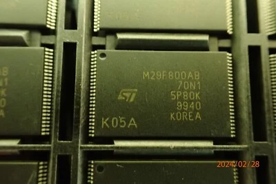 8 MEG FLASH MEMORY M29F800AB70N1 TSOP, 8 Mbit 1Mb x8 512Kb x16, x3pcs - Image 1 of 3