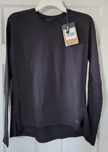 North Face Women’s Dawndream Long Sleeve S Black FlashDry Anti-oder Thumbholes - Picture 1 of 3