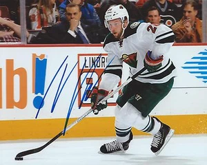 Thomas Vanek Signed 8x10 Photo Minnesota Wild Autographed COA D - Picture 1 of 1